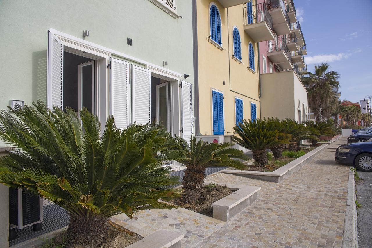 Rooms A due Passi dal Mare Porto Recanati Esterno foto