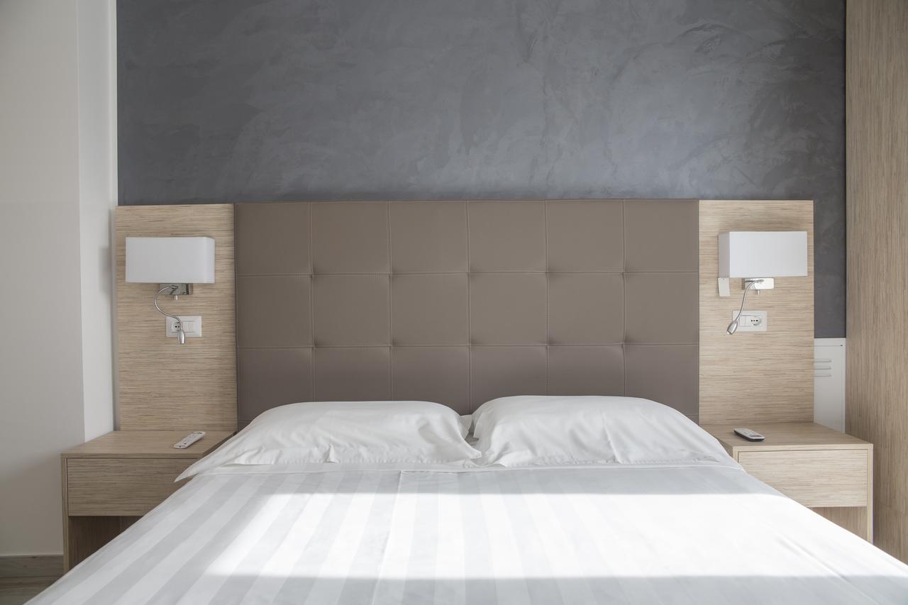 Rooms A due Passi dal Mare Porto Recanati Esterno foto
